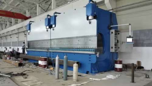 trường hợp công ty mới nhất về Vietnamese Steel Fabricator Adopts 12000KN CNC Tandem Press Brake for 12000mm Wide Bending