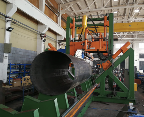 trường hợp công ty mới nhất về Indonesia Customer Purchases CMC 340/12000 High Mast and Mono Pole Shut Welding Machine for 12m Poles