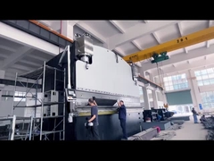 Máy hàn robot tự động cho cột ánh sáng