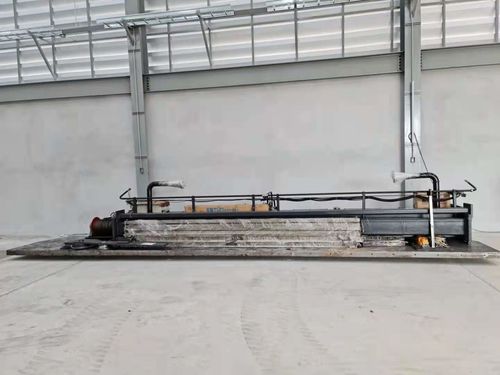 Latest company news about Máy cột đèn đường 8m được giao cho xưởng của khách hàng Thái Lan vào ngày 20 tháng 8 năm 2021