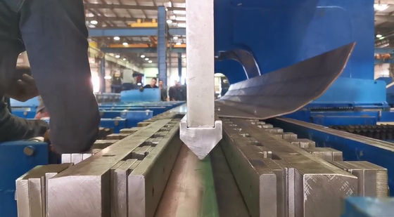 Máy cúi phanh CNC tự động 2-WE67K-1200-6250