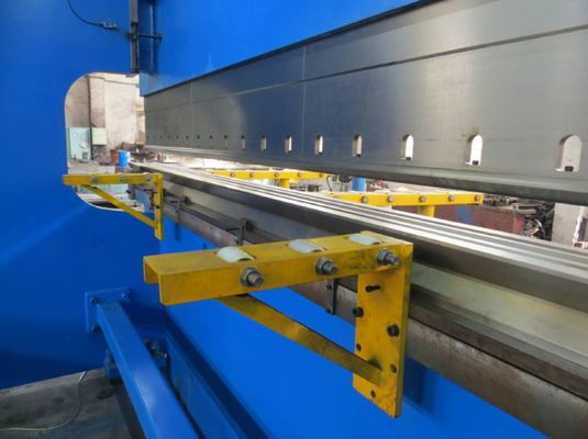3200N 8000 mm cnc song song báo chí phanh / máy uốn thủy lực cho cột đèn