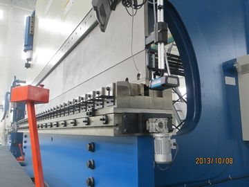 63 Tôn hoàn toàn tự động CNC thủy lực tấm kim loại Máy báo chí phanh
